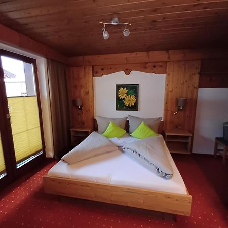 Haus Helene Prantl Apartment Längenfeld Екстериор снимка