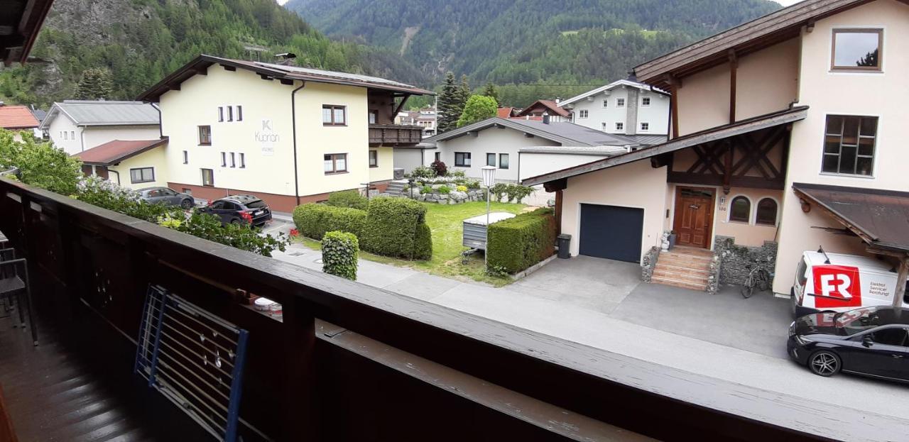 Haus Helene Prantl Apartment Längenfeld Екстериор снимка